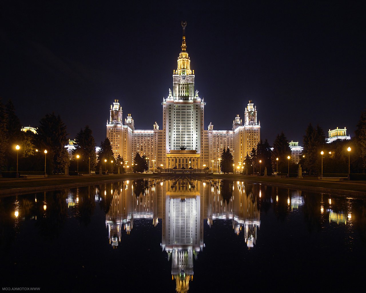 Ночная Экскурсия по Москве для китайских туристов